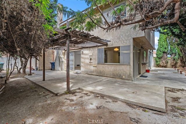 10042 Sprit Circle, Huntington Beach, CA 92646