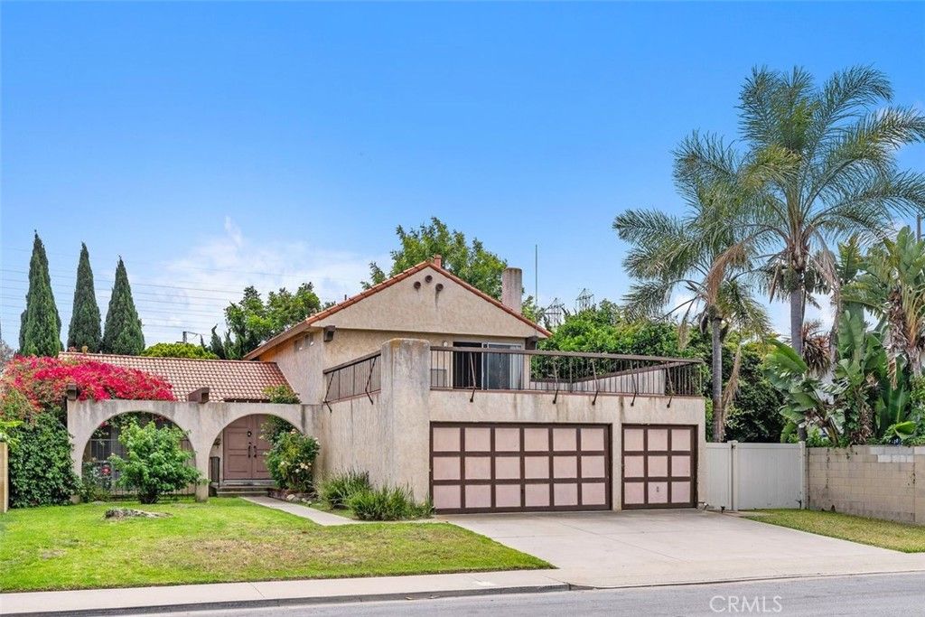 10042 Sprit Circle, Huntington Beach, CA 92646