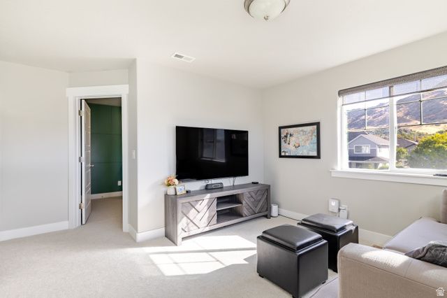 579 S 850 E, River Heights, UT 84321