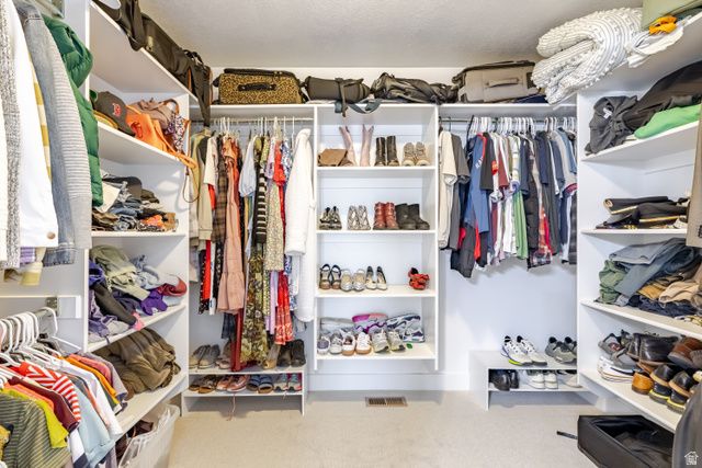 579 S 850 E, River Heights, UT 84321