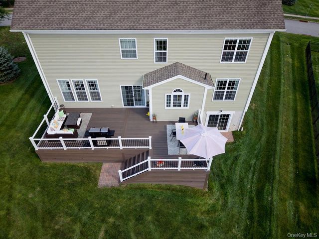 36 Tompkins Lane, Hopewell Junction, NY 12533