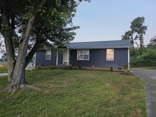 1899 Elm Leaf Dr, Clarksville, TN 37042