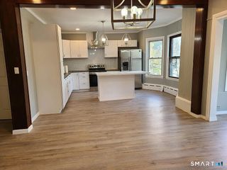 1515 Park Avenue 1B, Bridgeport, CT 06604