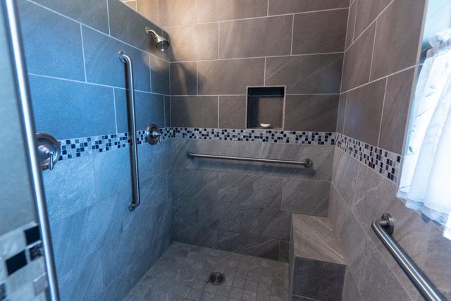 1389 S Highland Avenue, Sanger, CA 93657