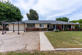1389 S Highland Avenue, Sanger, CA 93657