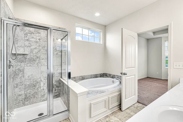5719 Gateway East Drive, Whitestown, IN 46075