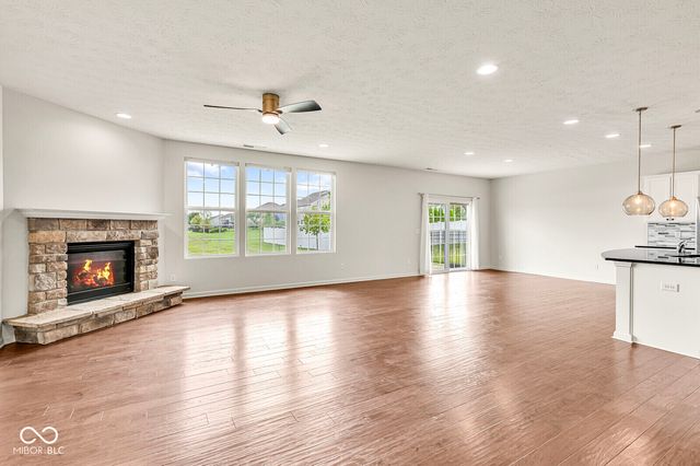 5719 Gateway East Drive, Whitestown, IN 46075