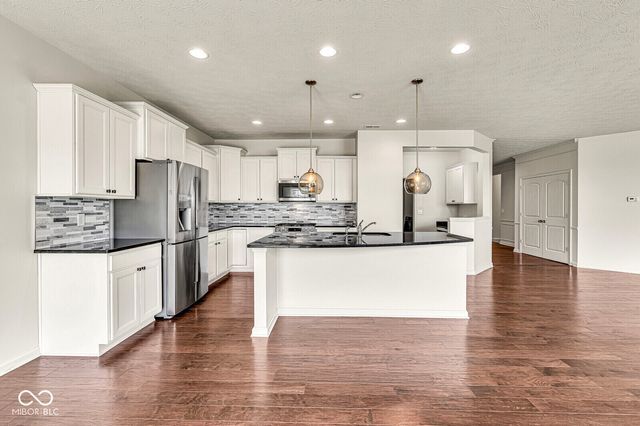 5719 Gateway East Drive, Whitestown, IN 46075