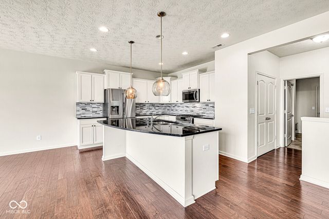 5719 Gateway East Drive, Whitestown, IN 46075