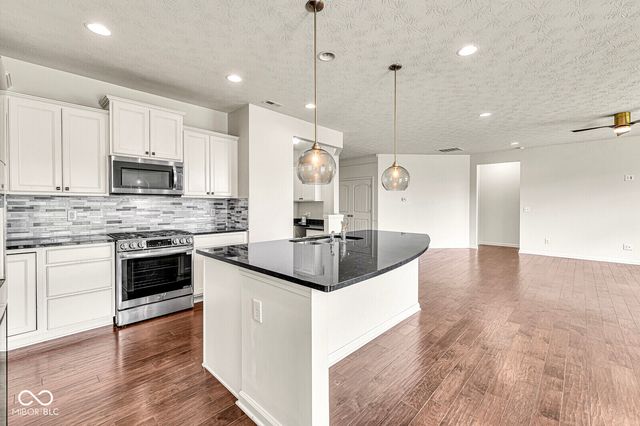 5719 Gateway East Drive, Whitestown, IN 46075