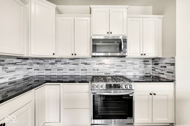 5719 Gateway East Drive, Whitestown, IN 46075