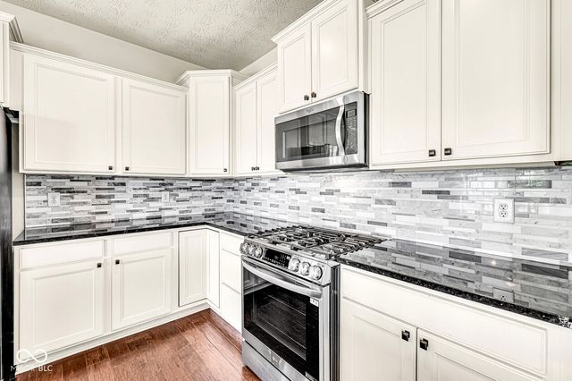 5719 Gateway East Drive, Whitestown, IN 46075