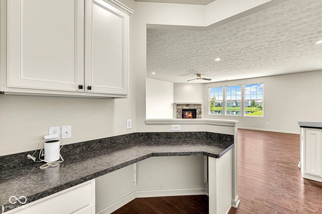 5719 Gateway East Drive, Whitestown, IN 46075