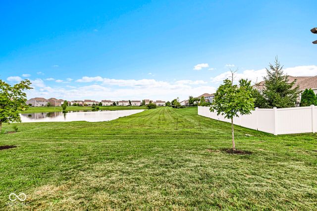 5719 Gateway East Drive, Whitestown, IN 46075