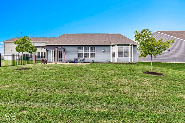 5719 Gateway East Drive, Whitestown, IN 46075