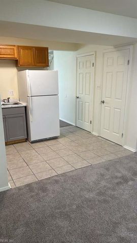 1560 Darren CIR, Portsmouth, VA 23701