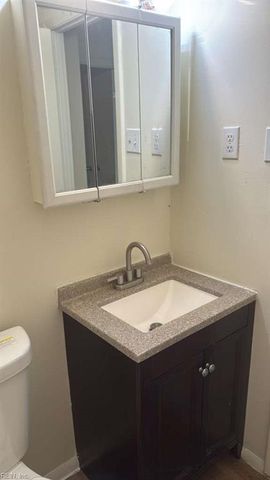 1560 Darren CIR, Portsmouth, VA 23701