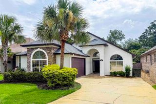 1325 Autumn Breeze Cir, Gulf Breeze, FL 32563