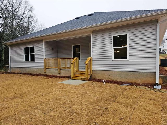 216 Rhett Drive, Bowdon, GA 30108