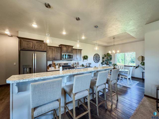 7804 S Brande Park Cir Circle, Sioux Falls, SD 57108