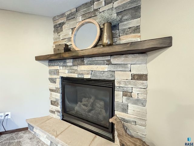 7804 S Brande Park Cir Circle, Sioux Falls, SD 57108