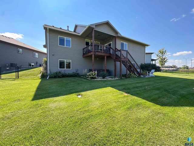 7804 S Brande Park Cir Circle, Sioux Falls, SD 57108