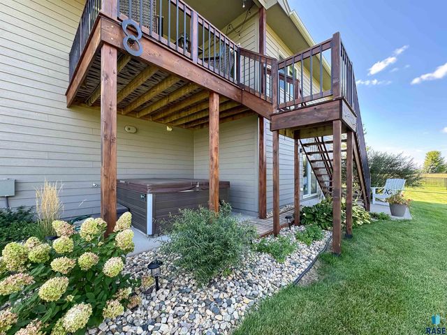 7804 S Brande Park Cir Circle, Sioux Falls, SD 57108
