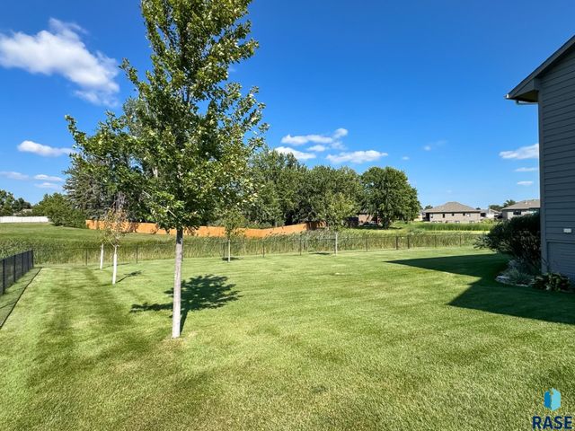 7804 S Brande Park Cir Circle, Sioux Falls, SD 57108