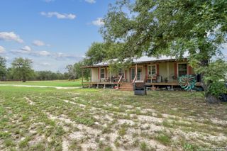 990 Spur, San Antonio, TX 78264