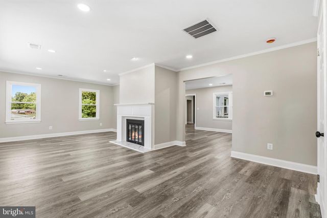 2608 HOLLY DR, Fort Washington, MD 20744