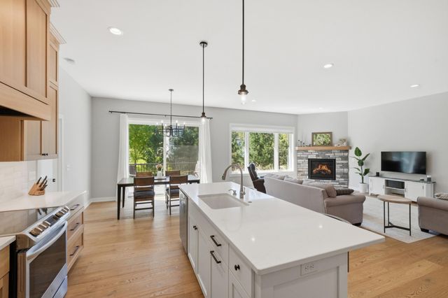 25155 Glen Road, Excelsior, MN 55331