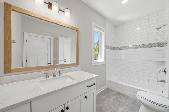 25155 Glen Road, Excelsior, MN 55331