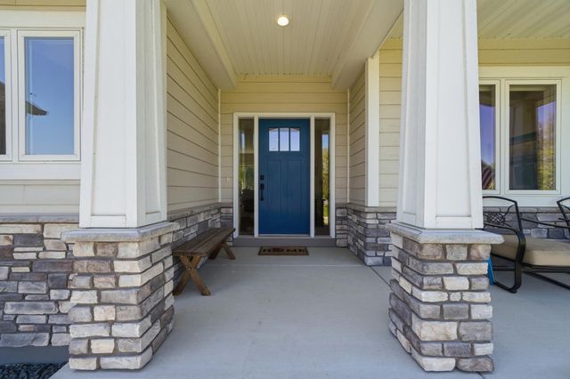 25155 Glen Road, Excelsior, MN 55331