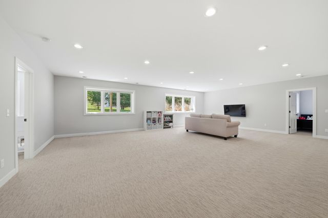 25155 Glen Road, Excelsior, MN 55331