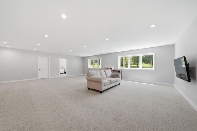 25155 Glen Road, Excelsior, MN 55331