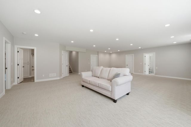 25155 Glen Road, Excelsior, MN 55331