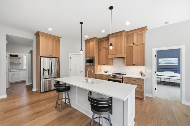 25155 Glen Road, Excelsior, MN 55331