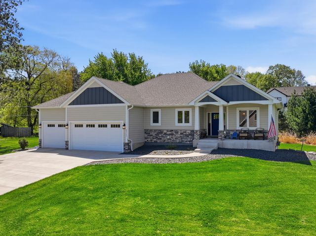 25155 Glen Road, Excelsior, MN 55331