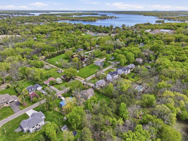 25155 Glen Road, Excelsior, MN 55331