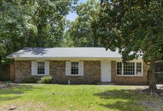 2621 Myrtis Lane, North Charleston, SC 29406