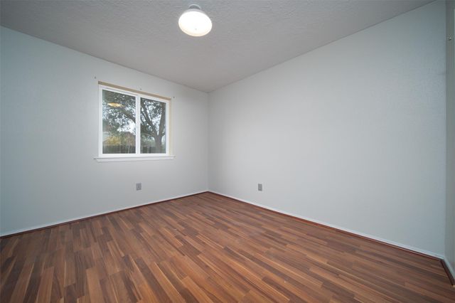 2411 Gunston Ct, Sugar Land, TX 77478
