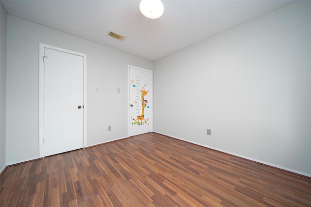 2411 Gunston Ct, Sugar Land, TX 77478
