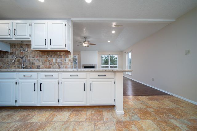 2411 Gunston Ct, Sugar Land, TX 77478