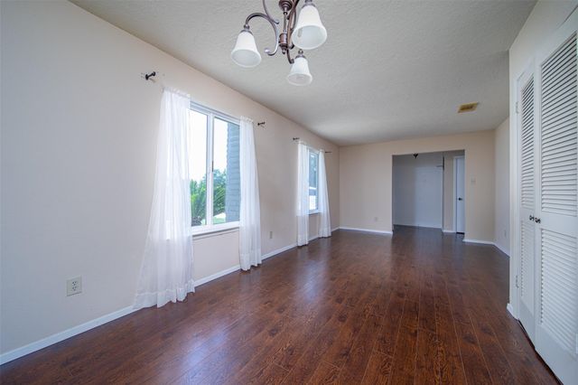 2411 Gunston Ct, Sugar Land, TX 77478