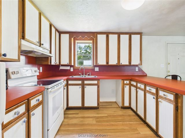 7070 Tabor, Bryan, TX 77808