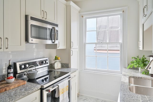 35 Society Street G, Charleston, SC 29401