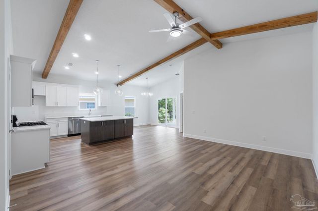 7842 Tippin Ave, Pensacola, FL 32504