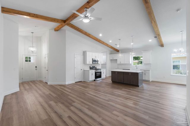 7842 Tippin Ave, Pensacola, FL 32504