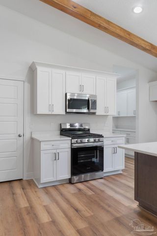 7842 Tippin Ave, Pensacola, FL 32504