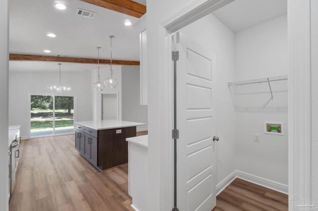 7842 Tippin Ave, Pensacola, FL 32504